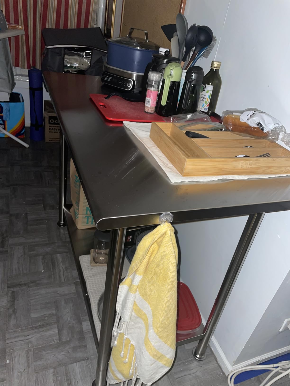 All-Stainless Steel Prep Table, 24 X 48 Inch, with Rounded-Corner Backsplash and Adjustable Undershelf, Heavy-Duty for Outdoor Use,Restaurants,Hotels,Workshops,Kitchens,Gardens, and Garages customer photo 2