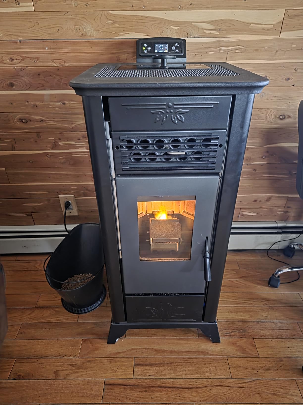 Freedom Stove PS21 Pellet Stove - Black Vintage | 24V Battery-Ready Backup, Stacked Heat Exchange Tubes, Touch/Remote/WiFi Control, 5-Year Warranty, DIY-Friendly Design customer photo 1
