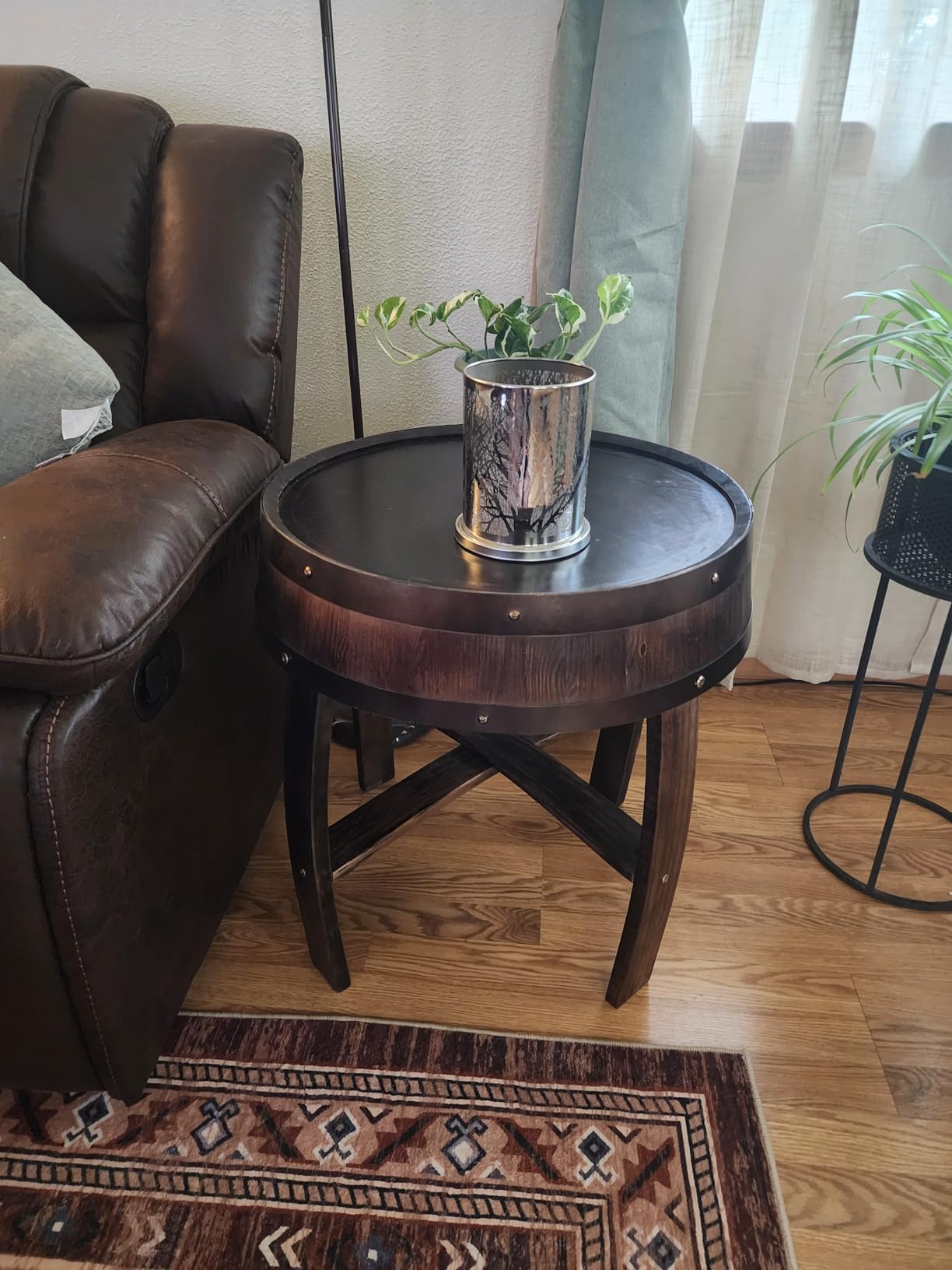 Farmhouse Whiskey Barrel End Table,Round Wood Barrel Side Table,Rusitc Wine Barrel Bourbon Barrel Coffee Table Handcrafted Oak Barrel Decor Furniture customer photo 1