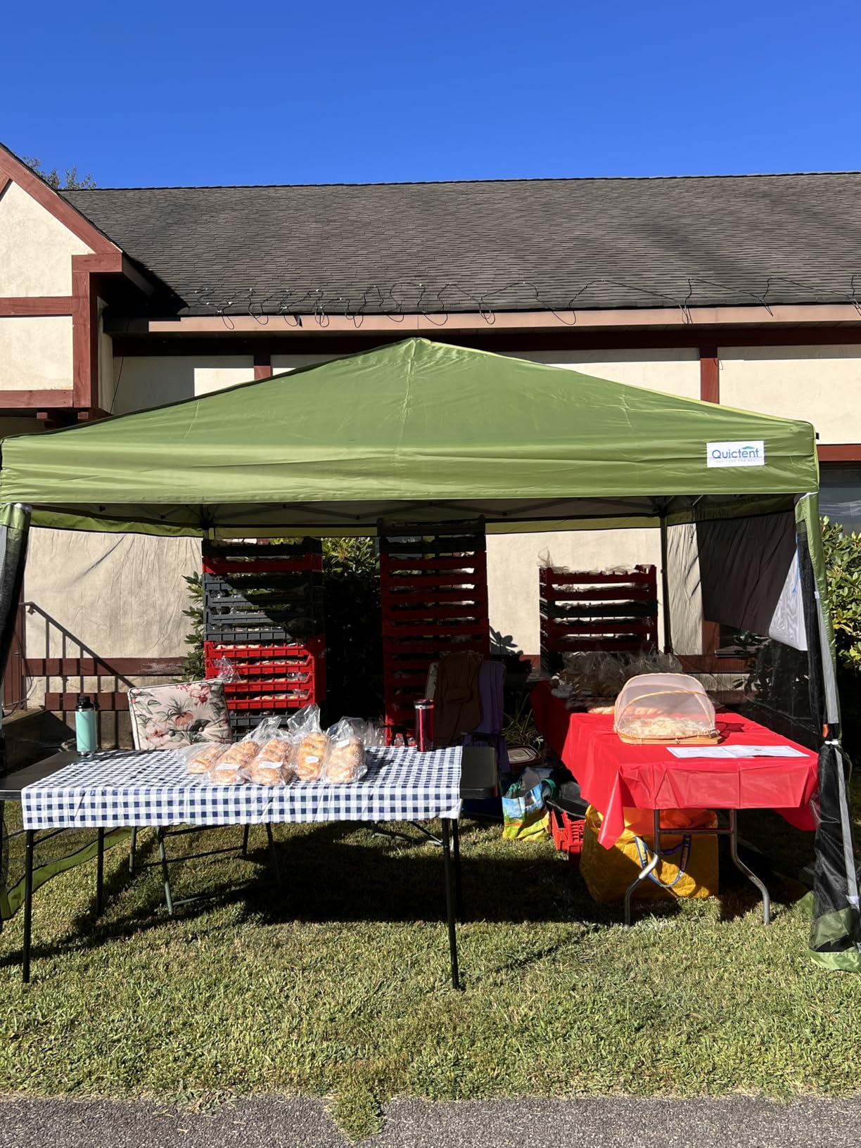 Quictent 13'x13' Pop up Screened Canopy Tent with Mosquito Netting, Portable Easy up Outdoor Screen House Shelter for Patio, Camping and Picnic, Includes Wheeled Carry Bag customer photo 1