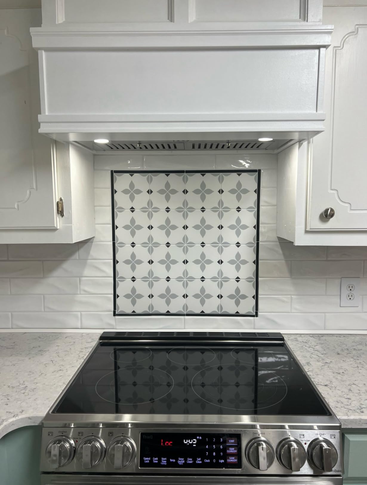 Range Hood Insert 36 inch, Stainless Steel Range Hood 700 CFM, Ductless/Ducted Convertible Kitchen Vent Hood w/Push Button Control, 3-Speed Fan customer photo 1