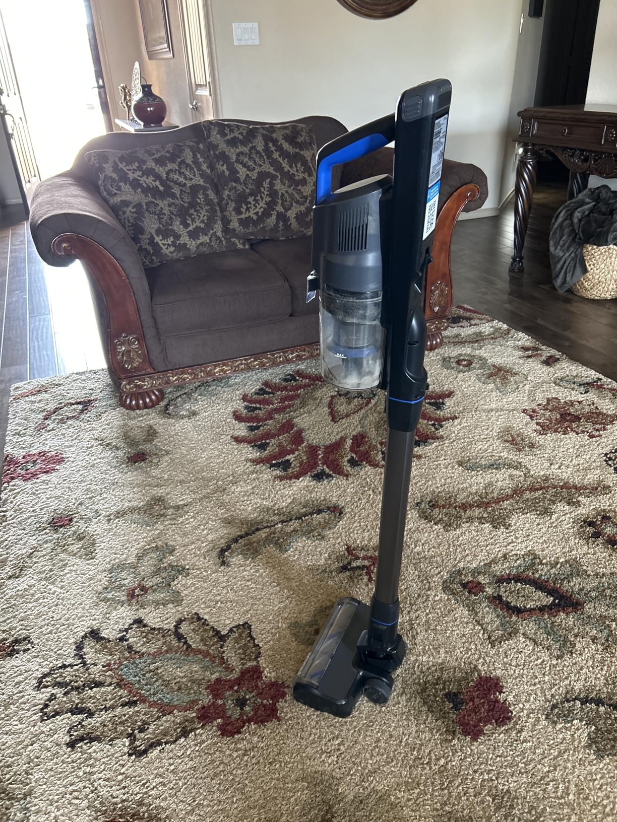 Bissell PowerClean FurGuard 280W Self-Standing Cordless Vacuum w/Self-Cleaning Brush Roll, Strong Suction, Removeable Battery, Wall Mount, Upholstery Tool & Bright Headlights customer photo 2