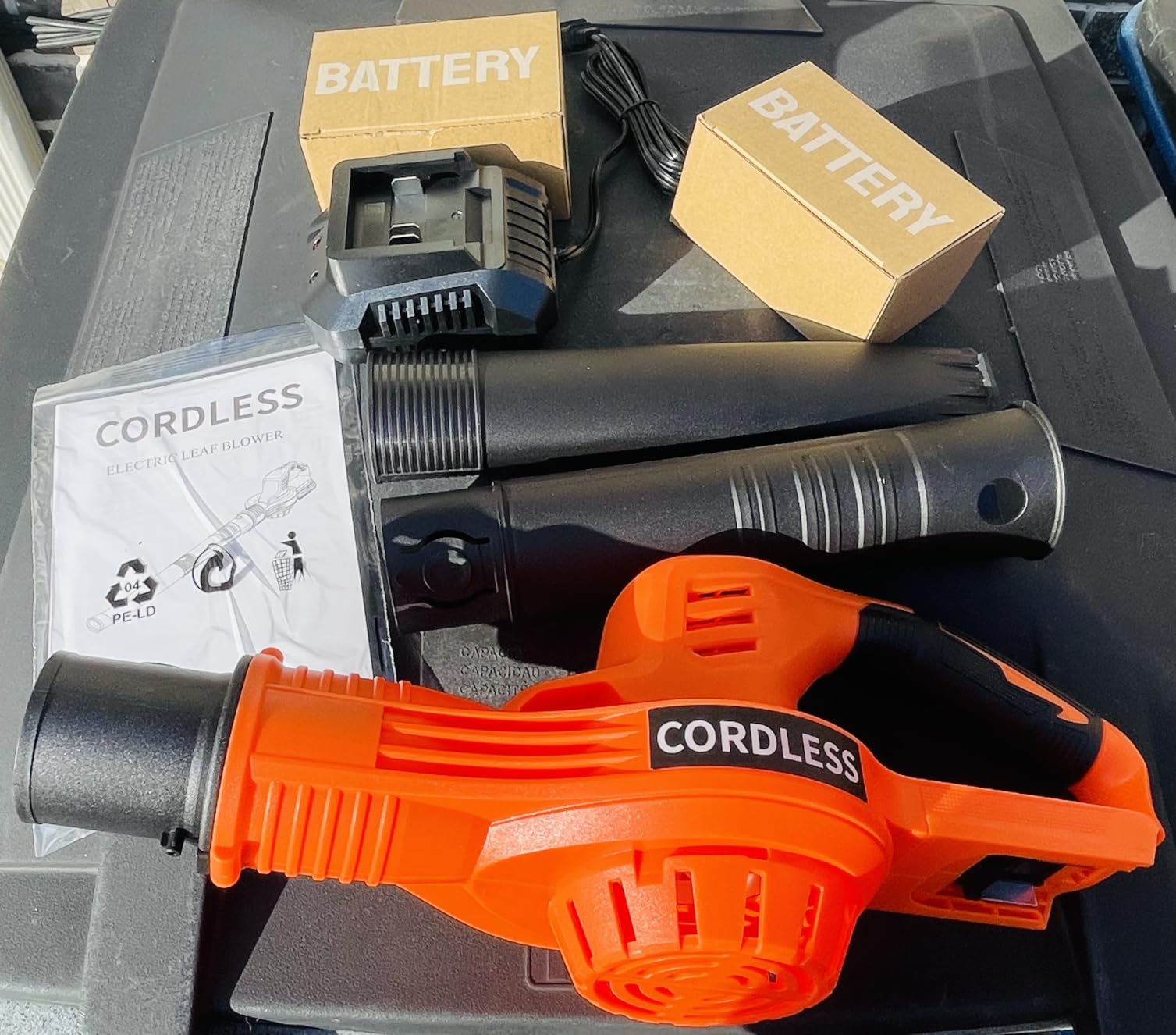 Leaf Blower Cordless - 21V Powerful Electric Leaf Blower with 2 Batteries and Charger, 2 Speed Modes, 2.0Ah Lightweight Battery Powered Leaf Blowers for Lawn Care, Patio, Dust, Blowing Leaves customer photo 1