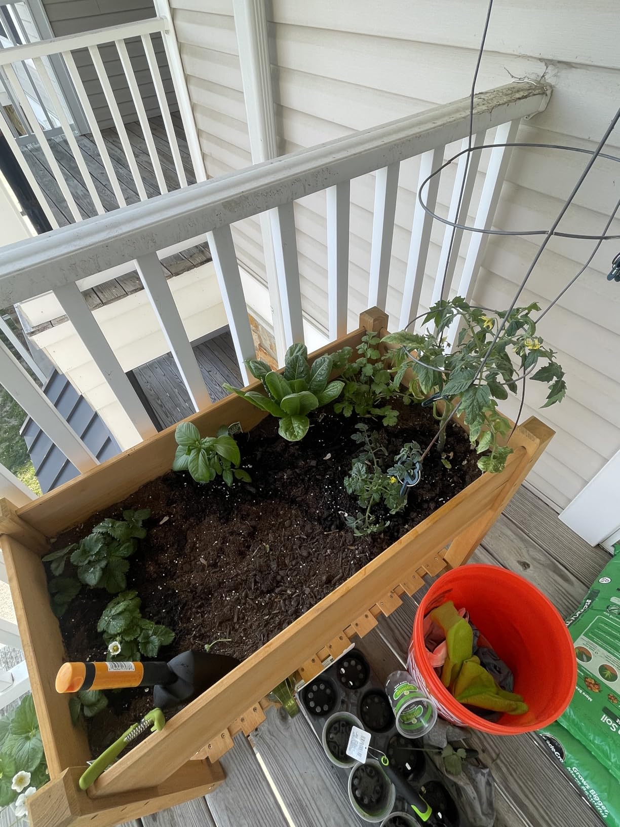 Yaheetech 34x18x30in Raised Garden Bed, Planter Box with Legs & Storage Shelf, Wooden Elevated Vegetable Growing Bed for Backyard, Patio, Balcony customer photo 2