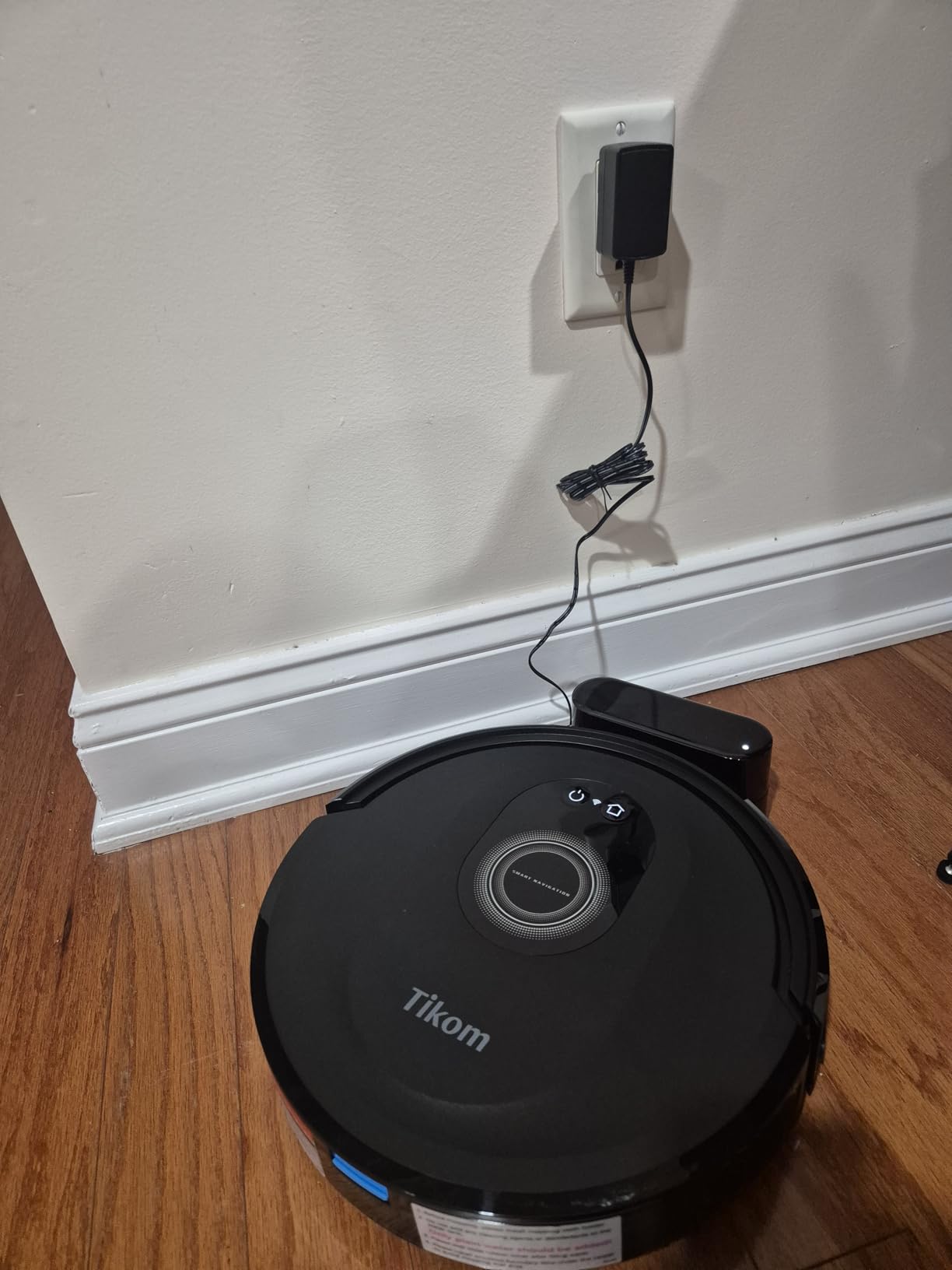 Tikom Robot Vacuum and Mop Combo, 5000Pa Robotic Vacuum Cleaner, 150 Min Max, App & Remote Control, Ideal for Hard Floor, Carpet, Pet Hair, Self-Charge(G8000 Max) customer photo 2