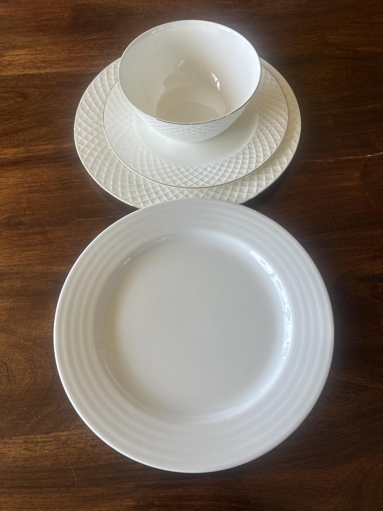 Mikasa Trellis Gold Rim Bone China Lightweight Chip Resistant 12 Piece Dinnerware Set, Service for 4 customer photo 1