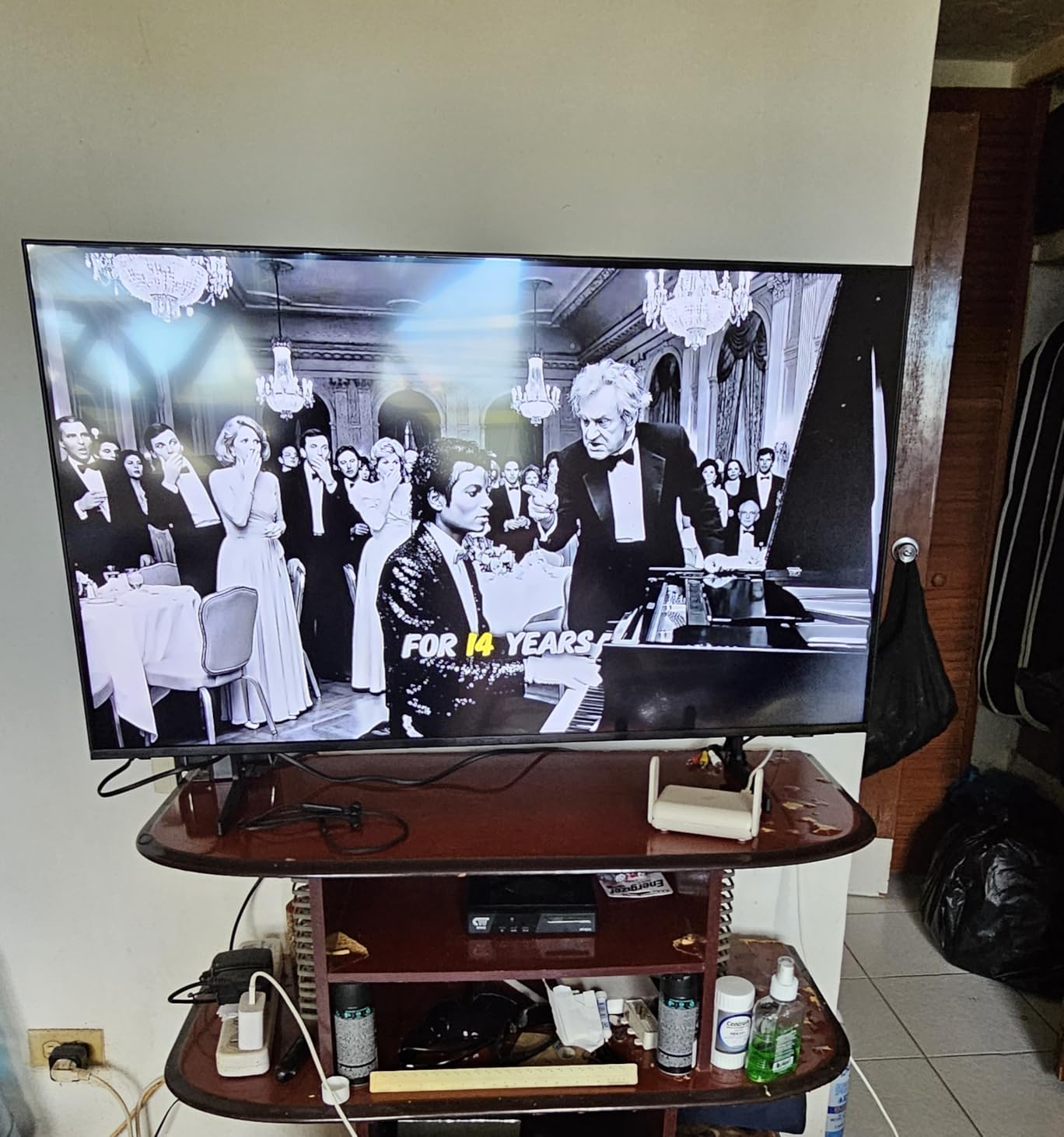 Samsung 65-Inch Class QLED Q7F Series Samsung Vision AI Smart TV (2025 Model, 65Q7F) Quantum HDR, Object Tracking Sound Lite, Q4 AI Gen1 Processor, 4K upscaling, Gaming Hub, Alexa Built-in customer photo 1