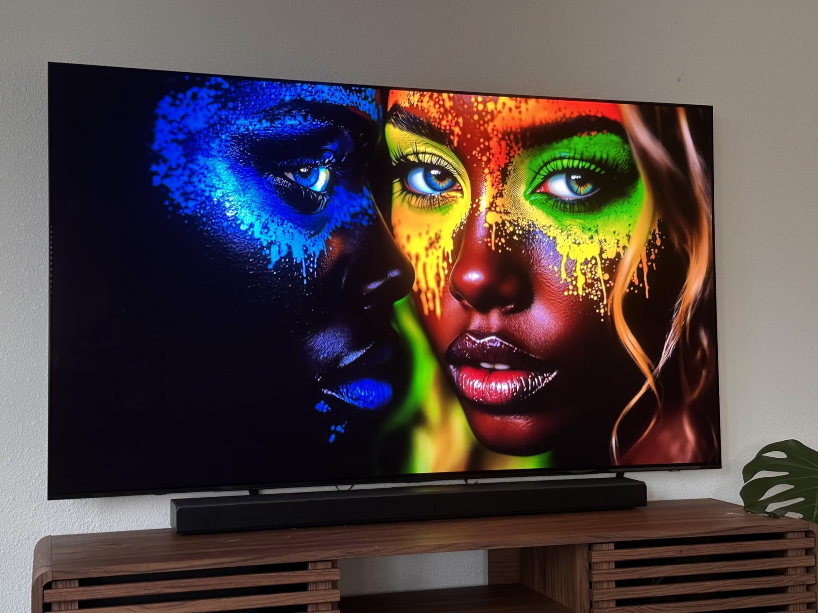 Samsung 77-Inch Class S90F Smart TV (2025 Model, 77S90F), NQ4 Gen3 Processor, Upscaling Pro, HDR+, Motion Xcelerator 144Hz, Vision, Alexa Built-in, 4K customer photo 1
