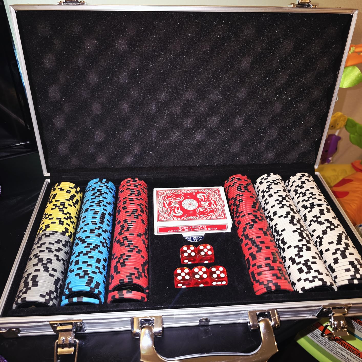 300 Piece Poker Set 11.5g Numbered Chips with Aluminum Case 2 Decks Cards Dealer Blind Buttons 5 Dice for Texas Holdemas Blackjack Casino Gaming customer photo 1