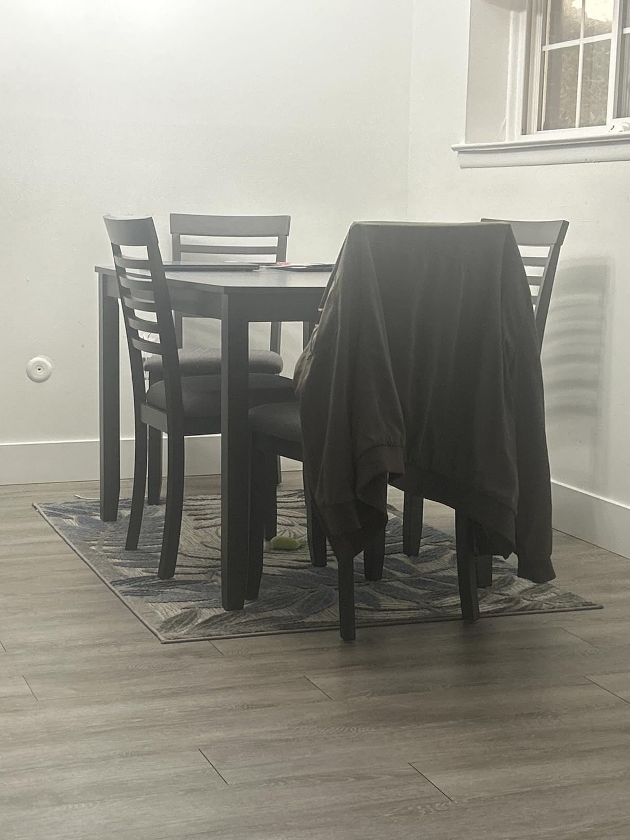 KEIKI 5-Piece Counter Height Dining Table Set with Square Table and 4 Upholstered X-Shaped Backrset Chair, for 4 Person, Modern Style Wooden Table Set, Easy Assembly, for Kitchen, Dining Room, Walnut customer photo 2