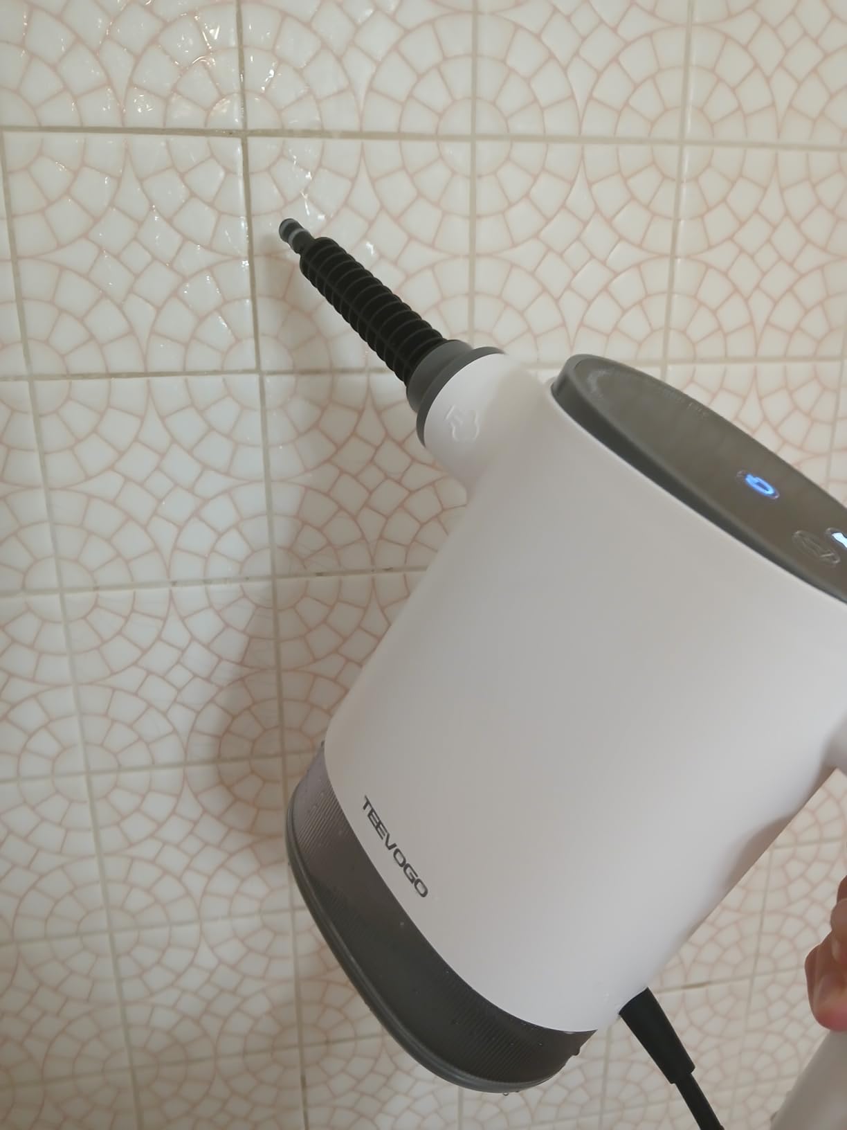 Handheld Steam Cleaner, 15s Fast Heating, Adjustable Steam, 650mL Large Water Tank, Pressurized Portable Steamer for Cleaning Home, Kitchen, Car, Bathroom, Tile, Furniture, Multi-Surface customer photo 1