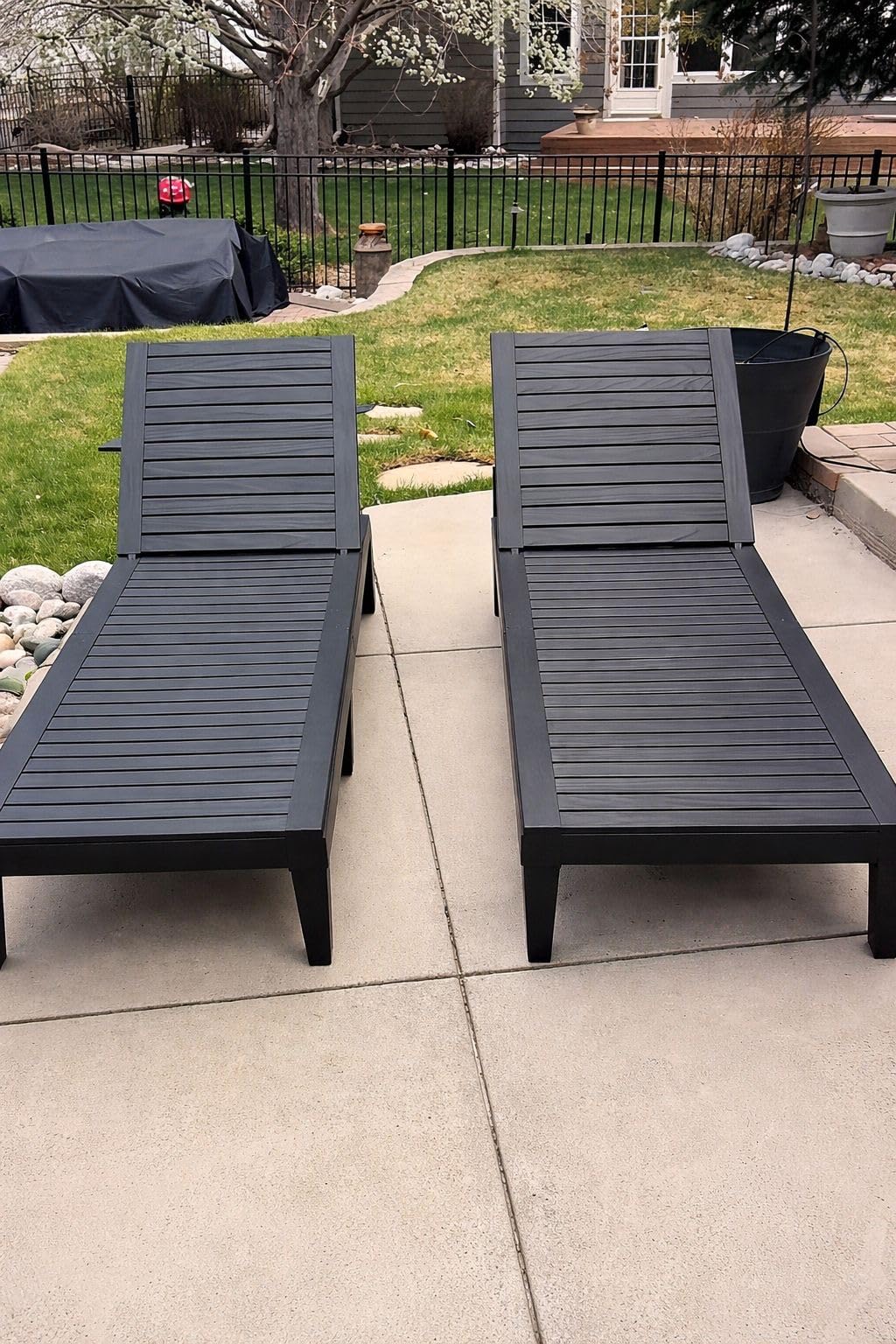 Outdoor Chaise Lounge Chair Set of 2, Waterproof & Lightweight Lounge Chair Outdoor with 5-Position Adjustable Back customer photo 2