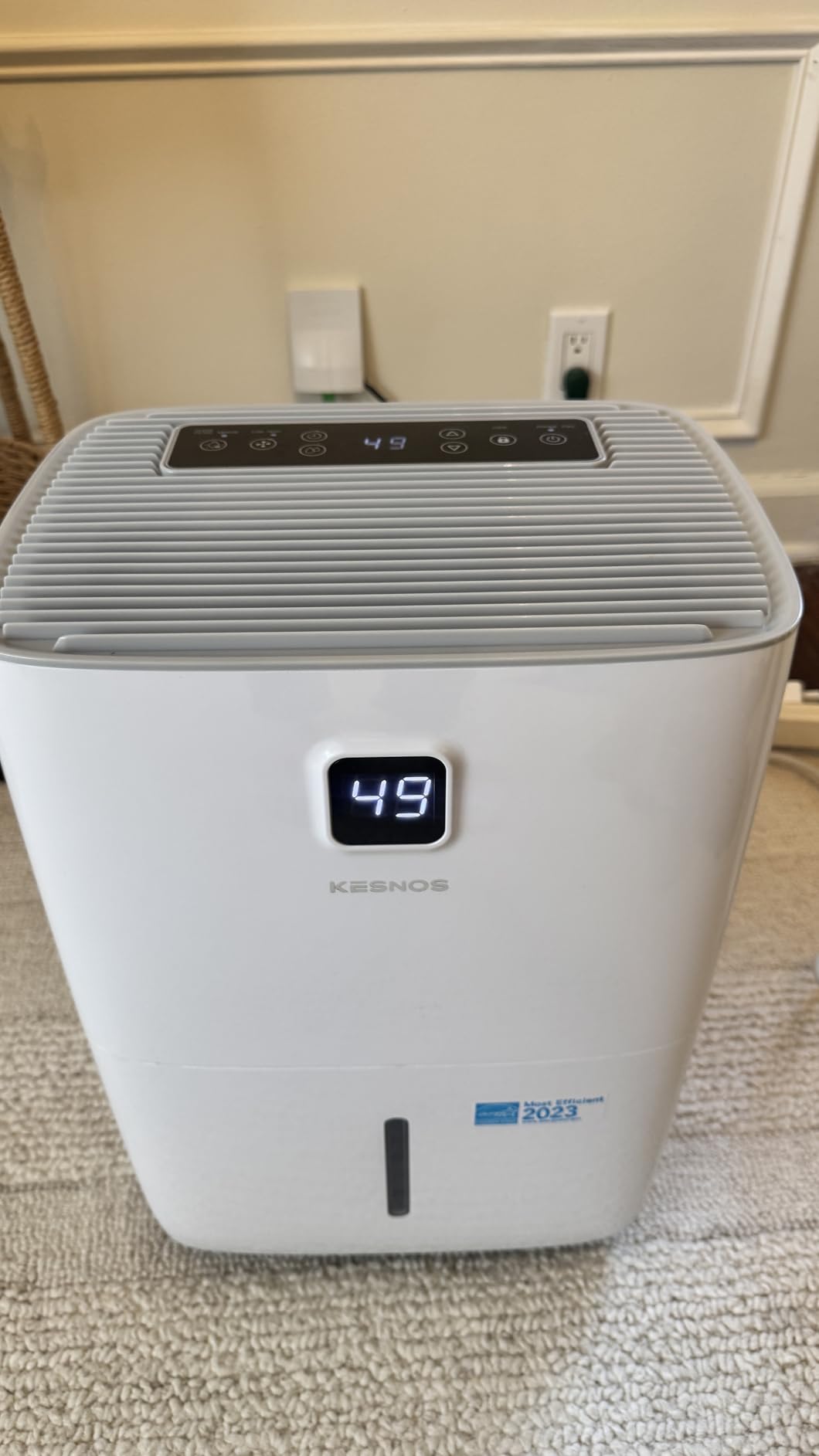Kesnos 2,500 Sq. Ft. Energy Star 2025 Dehumidifier for Home & Basement, Ideal for Bedroom with Ultra Quiet 36 dB, 0.39-Gallon Water Tank with Drain Hose, 4 Pre-Set Modes, Auto Defrost, Timer customer photo 2