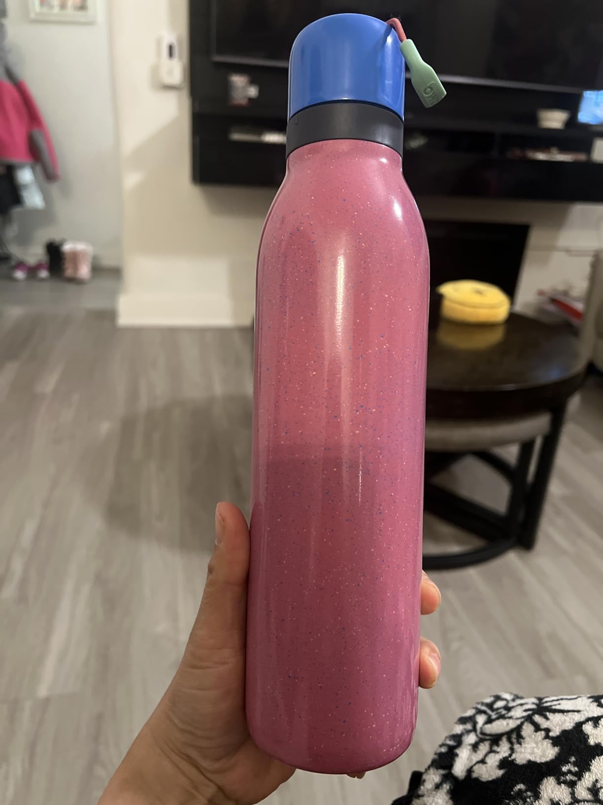 FreeSip Insulated Stainless Steel Water Bottle with Straw for Sports, Travel, and School BPA-Free Sports Water Bottle, 40 oz, Crown Jewel customer photo 1