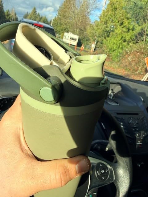 FreeSip Sway Insulated Stainless Steel Water Bottle with Two-Way Spout, Built-In Straw and Bucket Handle, Made for Travel, School, and Sports, 30oz, BPA Free, Leak Proof, Daybreak customer photo 2