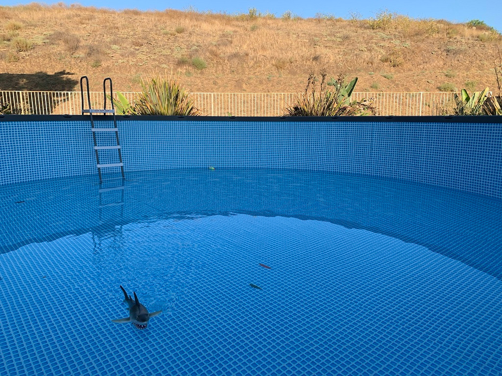 INTEX Ultra XTR 18 ft x 52 in Above Ground Pool Set, Round Swimming Pool with Steel Frame, 2100 GPH Sand Filter Pump, Ladder, Cover, & Ground Cloth customer photo 2