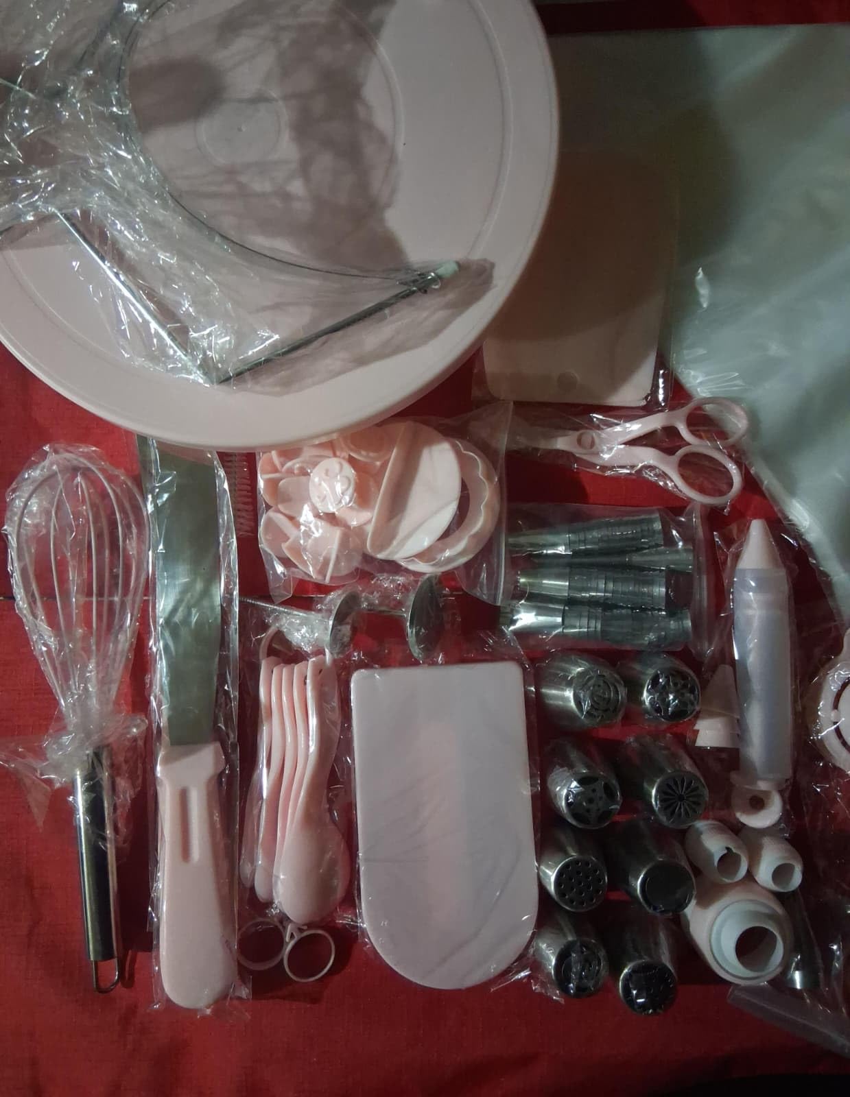 Kootek 158PCs Cake Decorating Kit, Baking Supplies Tools - Includes Cake Stand Turntable, 64 Icing Piping Tips Set, 2 Frosting Spatulas, 3 Scrapers, 50+2 Pastry Bags, Coupler, Video Tutorial, Booklet customer photo 1