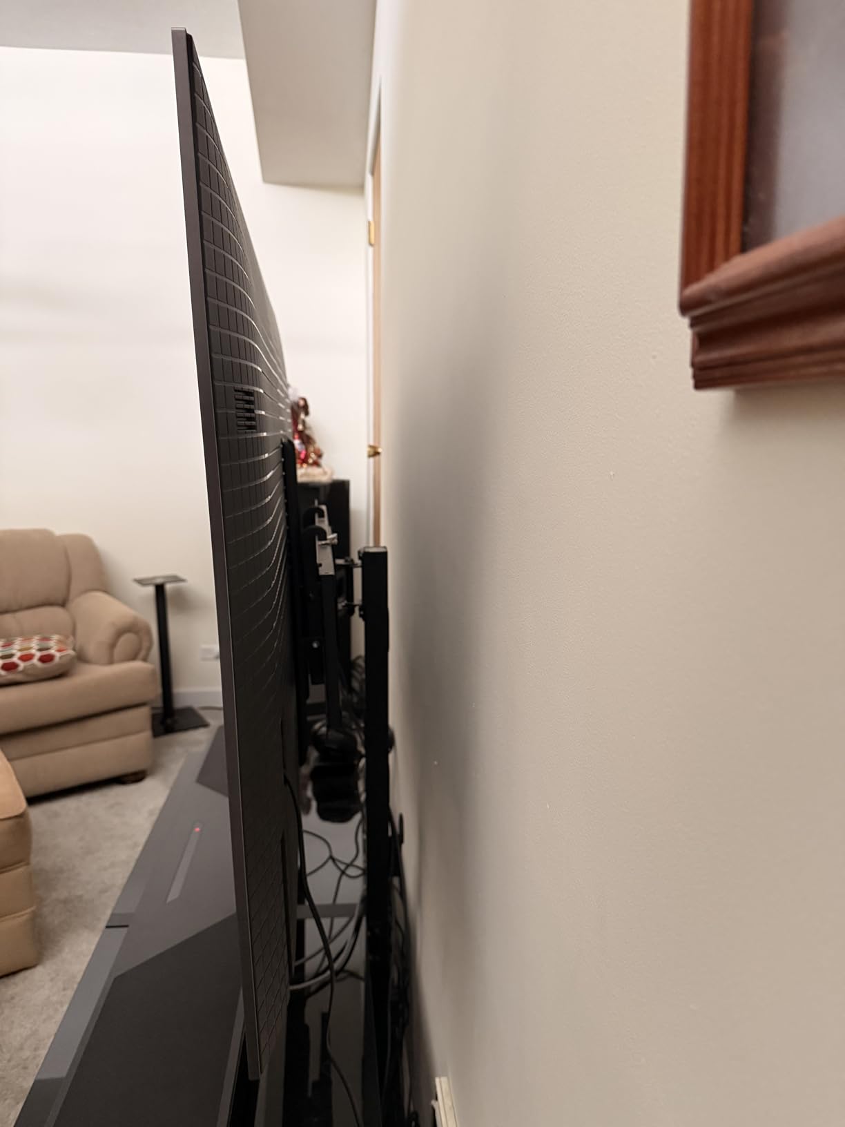 Sony 65 Inch OLED 4K Ultra HD TV BRAVIA XR8B Smart Google TV with Dolby Vision HDR and Exclusive Features for PlayStation 5 (K-65XR8B), 2025 Model customer photo 2