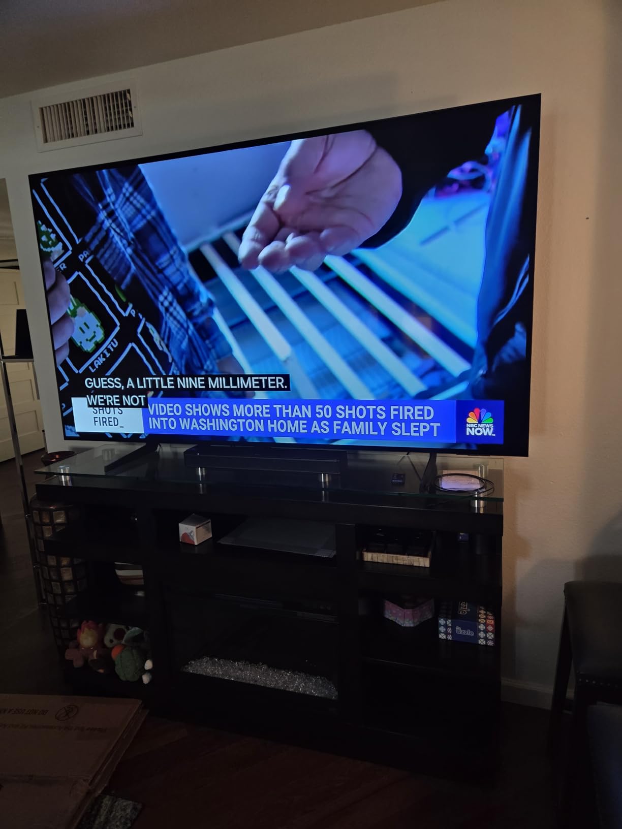 77-Inch Class OLED S84F Series Samsung Vision AI Smart TV (2025 Model, 77S84F) NQ4 AI Gen2 Processor, 4K AI Upscaling, OLED HDR, Pantone Validated, Motion Xcelerator 120Hz customer photo 1