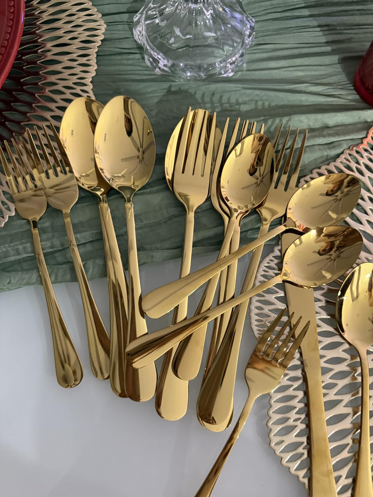 Astercook Silverware Set 48-Piece Gold Flatware Set with Steak Knives Food-Grade Stainless Steel Cutlery Set for 8 Mirror Polished Utensils Set Include Spoons and Forks for Home Kitchen Restaurant customer photo 2