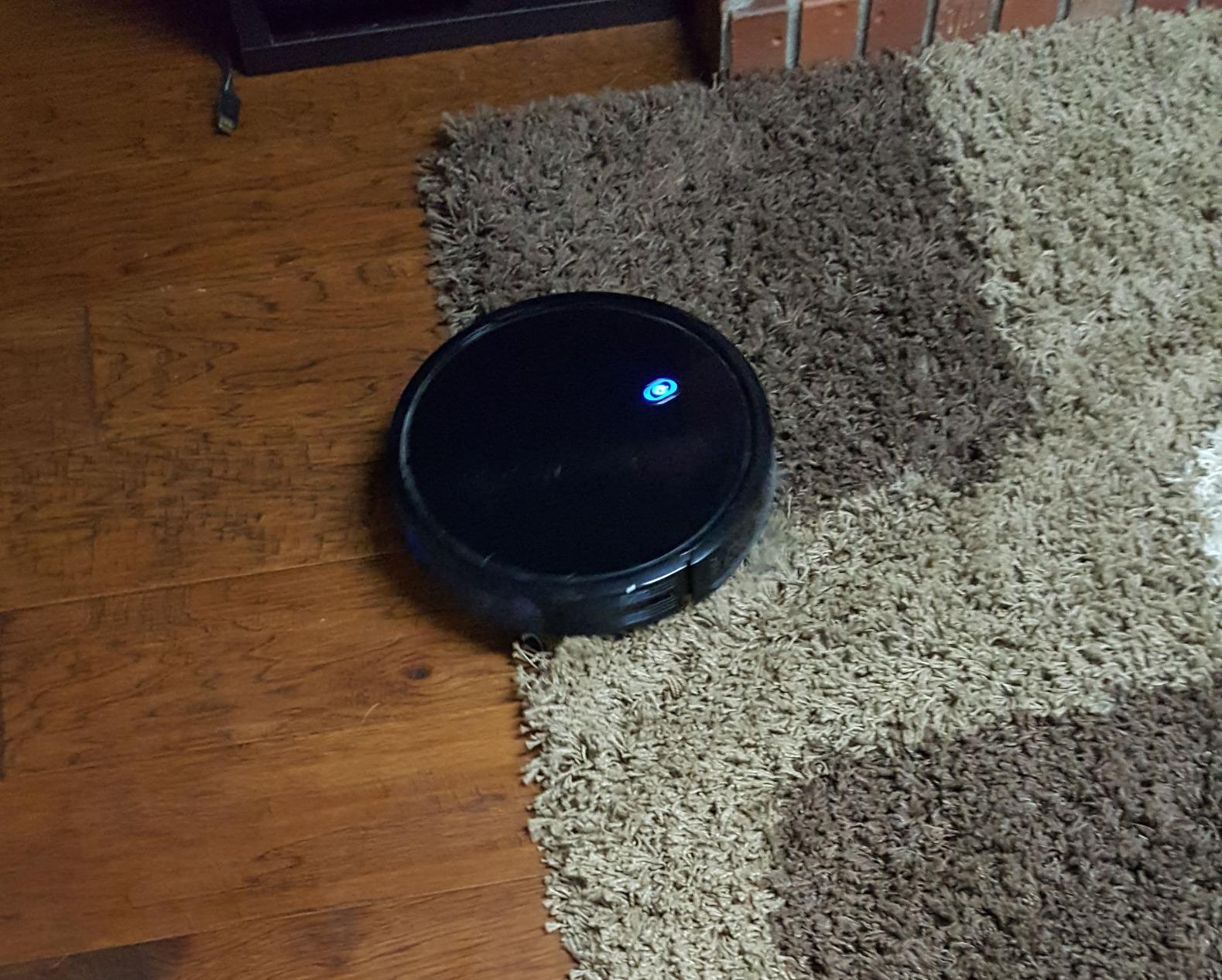 eufy Robot Vacuum E25, 20,000 Pa Turbo Suction,Roller Mop with HydroJet System, All-in-One Robot Vacuum and Mop Combo, Edge-to-Corner Cleaning, Zero-Tangle Design, AI Obstacle Avoidance (Upgraded) customer photo 2