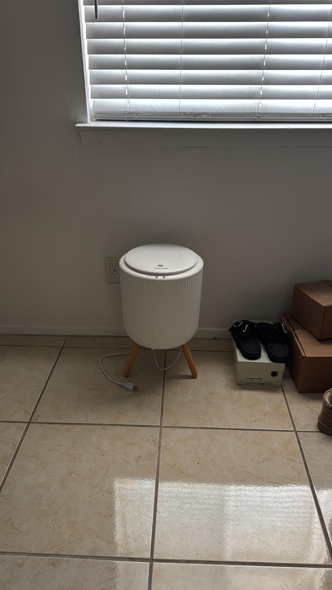 SereneLife Digital Display Bucket Towel Warmers, White Large Towel Warmer for Spa and Bathroom, Luxury Towel Heater Gifts for Him & Her, Auto Shut-Off, Fits 2 large, Blankets, Bathrobes, PJ's customer photo 1