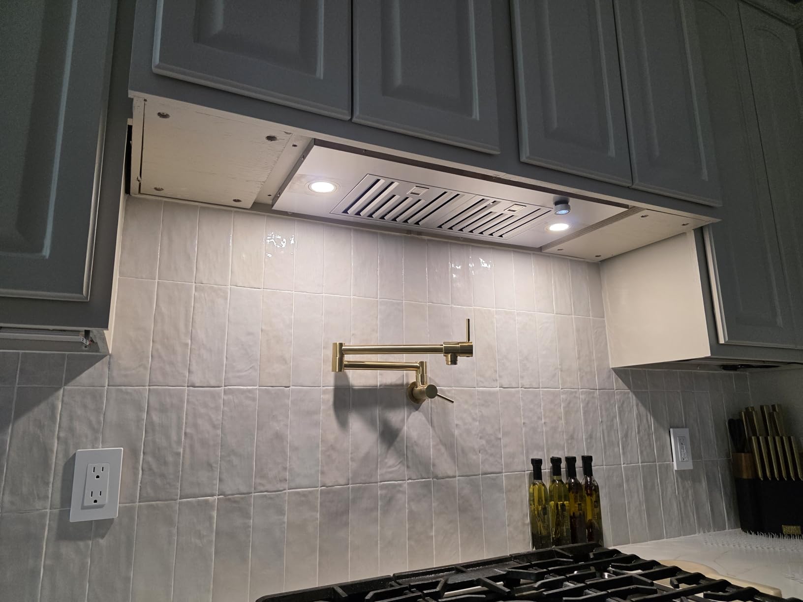 JOCO 36 Inch Range Hood Insert, 900 CFM Stainless Steel Built-In Kitchen Vent Hood, Convertible for Ducted or Ductless Installation, 4-Speed Knob Control, Model B01-36K customer photo 1