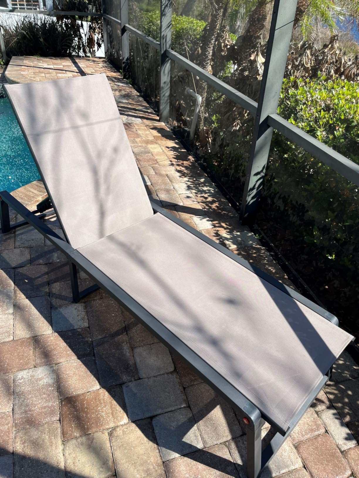 Aluminum Chaise Lounge Chair Outdoor, Foldable & No Assembly Patio Pool Lounge Chairs 5-Position Recliner customer photo 2