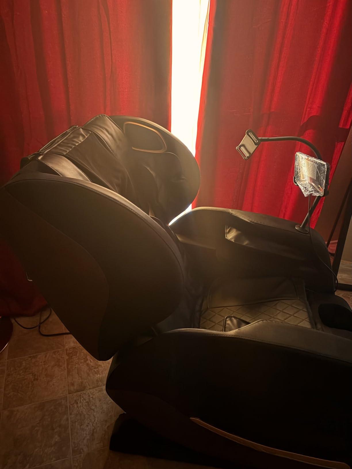 2026 Massage Chair Full Body, Zero Gravity Massage Chair Recliner with 14 Fixed Rollers, 8 Airbags, Foot Massage, Lumbar Heating, Touch Screen, Bluetooth Speaker & Ambient lighting for Lover, Parents customer photo 2