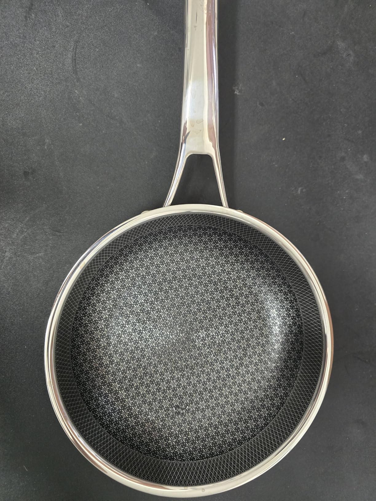 Carbon Steel Pan, 10 Inch Nonstick Frying Pan Skillet, Pre-Seasoned Carbon Steel Cookware with Removable Silicone Handle Holder, Indoor/Outdoor, Induction & Oven Safe customer photo 2