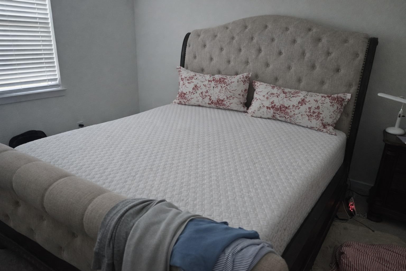 Neo Sleep Queen Size Mattress, 12 Inch Hybrid Comfort & Supportive Mattress in a Box, Cooling Gel Memory Foam and Pocket Springs with Pressure Relief, CertiPUR-US Certified, Medium Feel customer photo 1