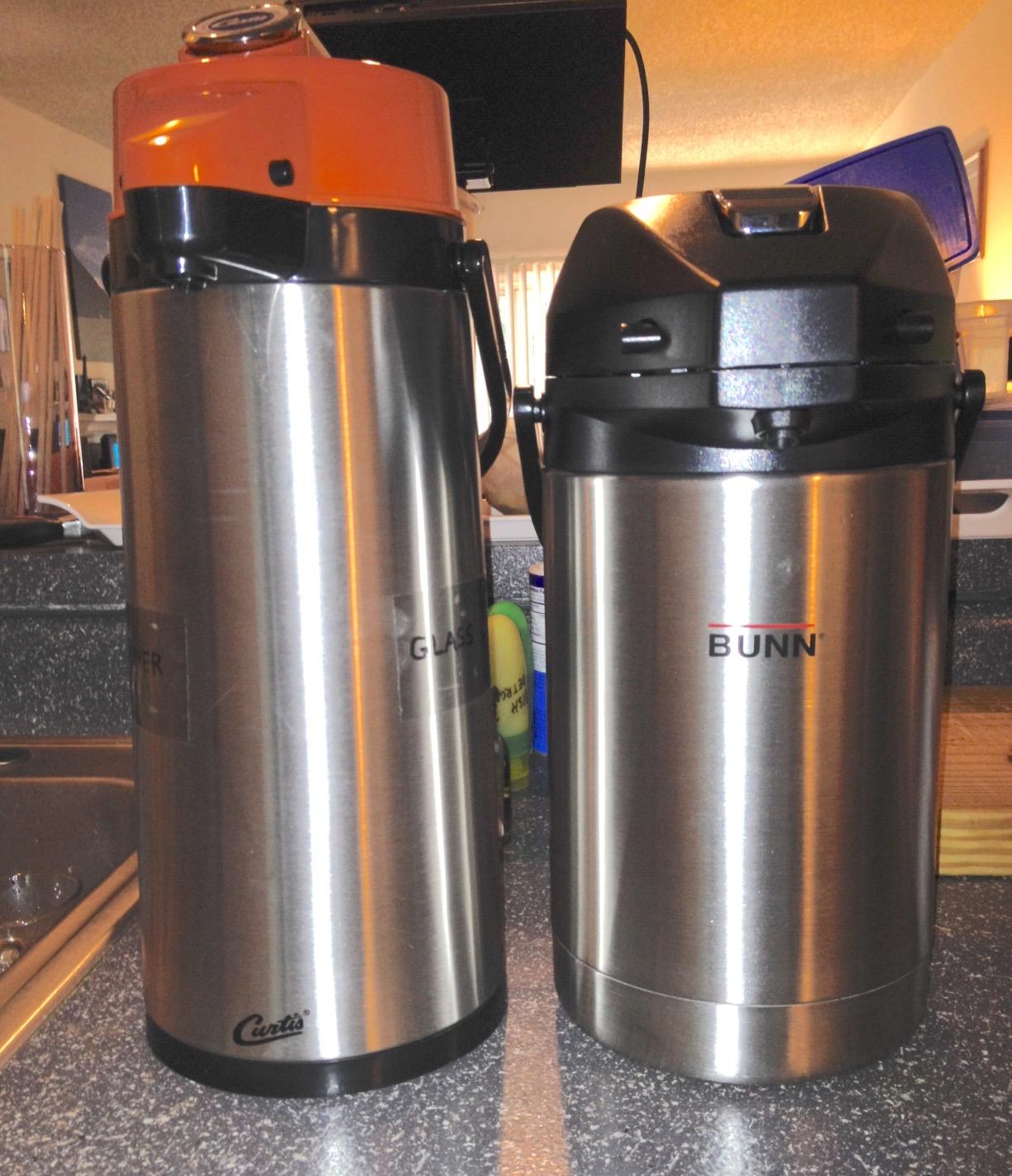 BUNN 2.5 Liter Lever-Action Airpot, Stainless Steel customer photo 1