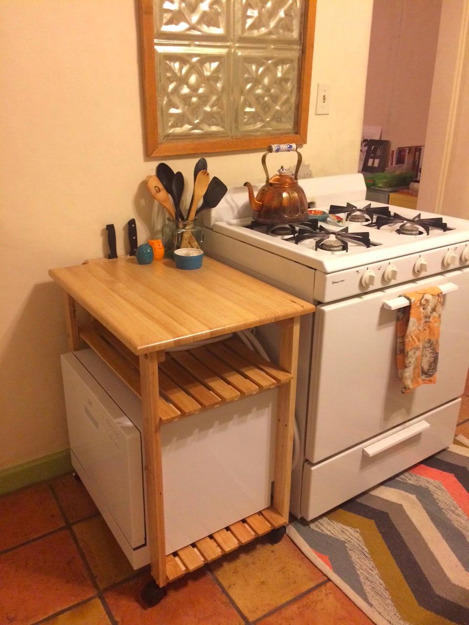 Winsome Mario Kitchen Cart, Rolling Utility & Serving Cart with Wheels for Snacks, Drinks, Kitchen Essentials, Storage & Organization for the Home or Apartment customer photo 1