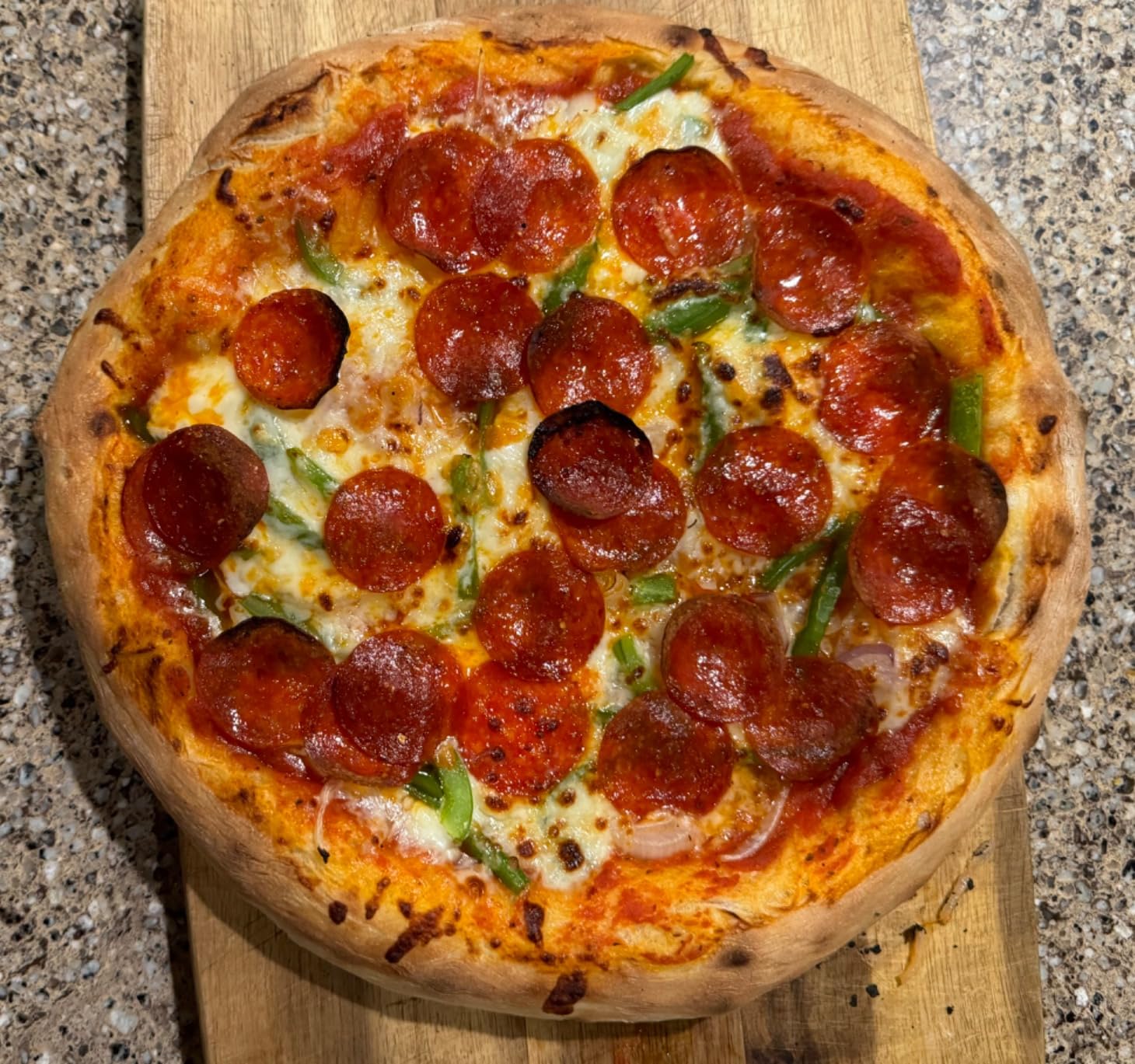 Winco Aluminum Winware 12-Inch Seamless Pizza Screen (APZS-12) customer photo 2