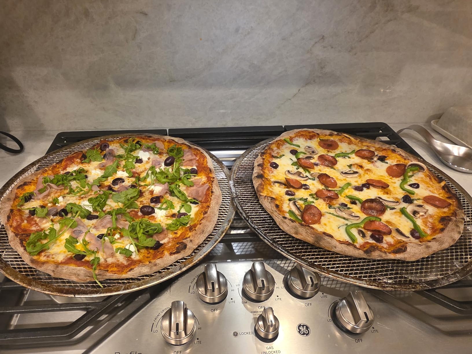 Winco Winware 16-Inch Seamless Aluminum Pizza Screen customer photo 1