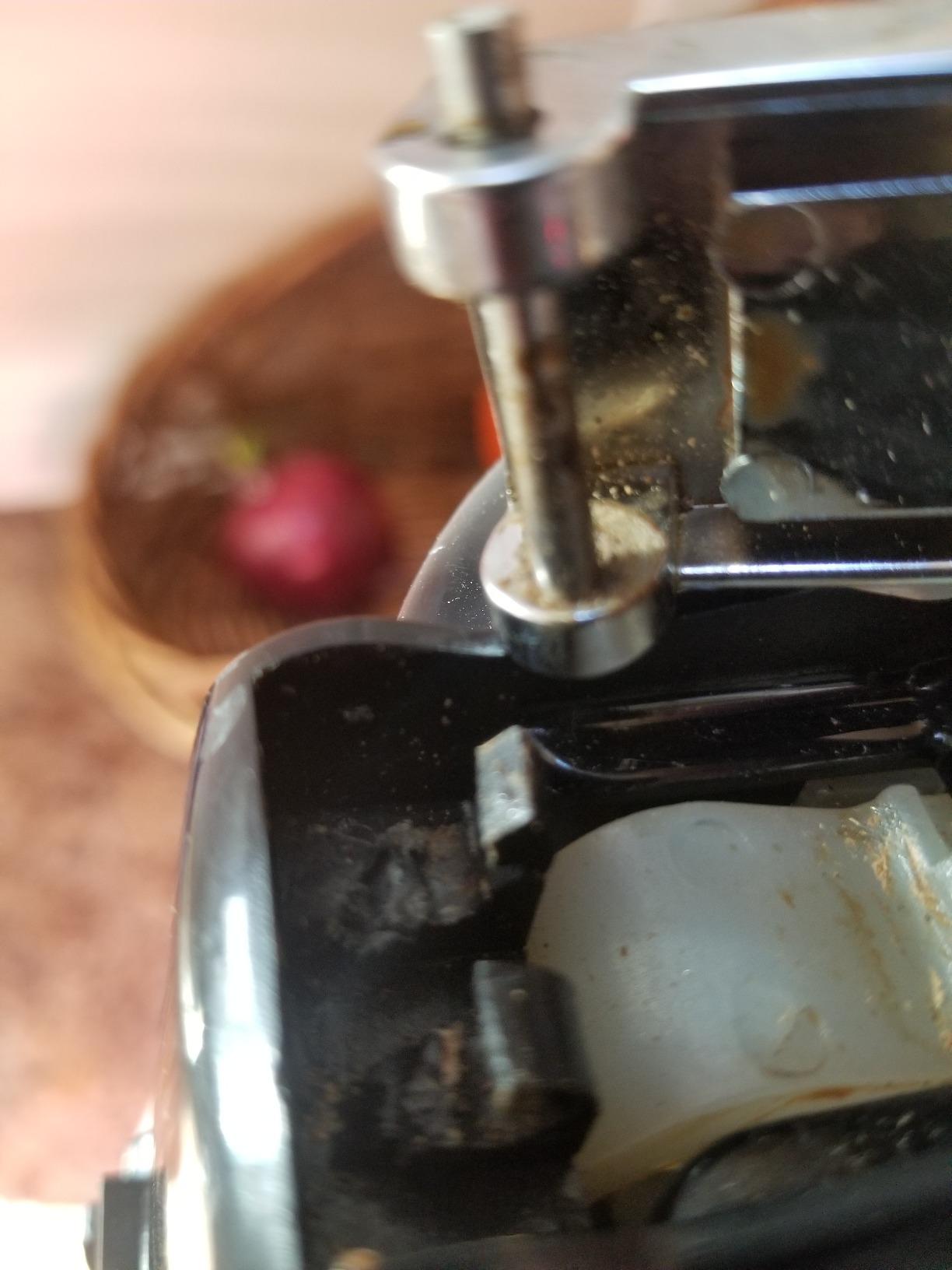 Wilbur Curtis Thermal Dispenser Air Pot, 2.2L S.S. Body Glass Liner Lever Pump - Commercial Airpot Pourpot Beverage Dispenser - TLXA2201G000 (Each),Silver customer photo 2