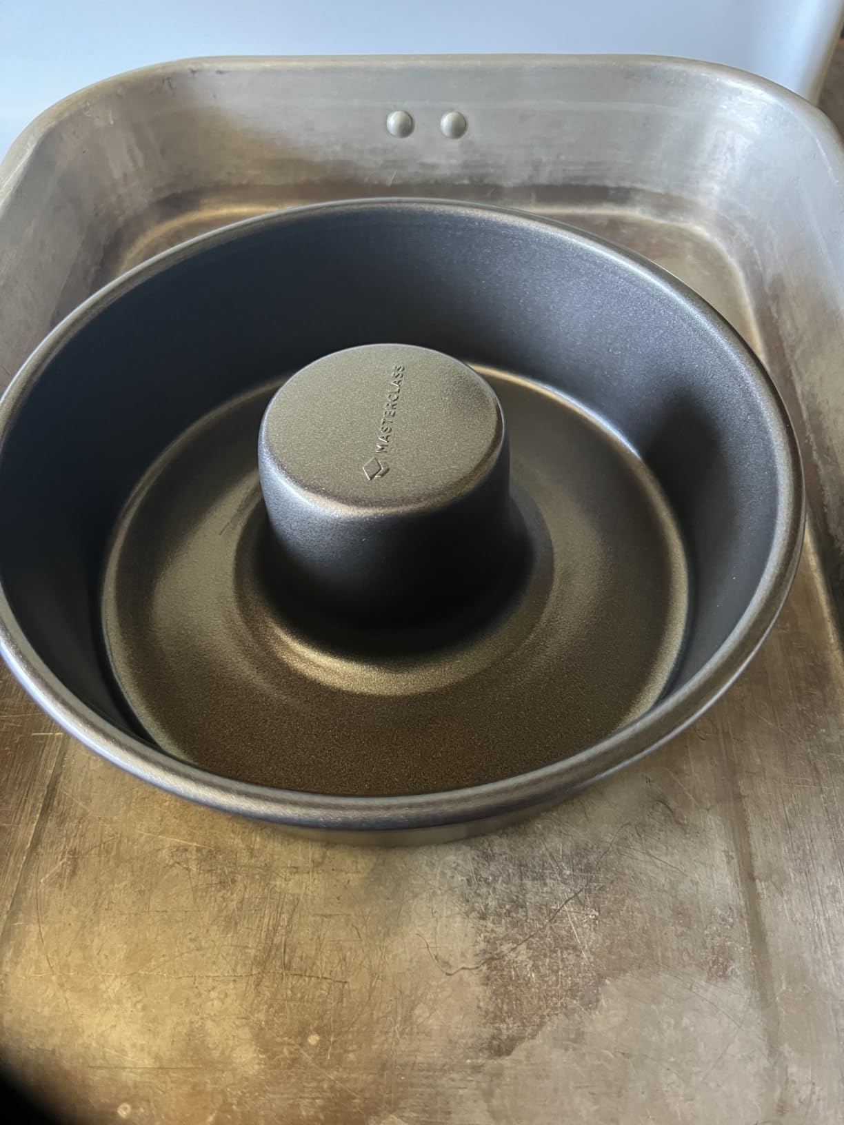 MasterClass Ring Cake Tin with PTFE, PFOA and BPA Free Non Stick, Robust 1mm Thick Carbon Steel, Savarin Mould 20cm (8