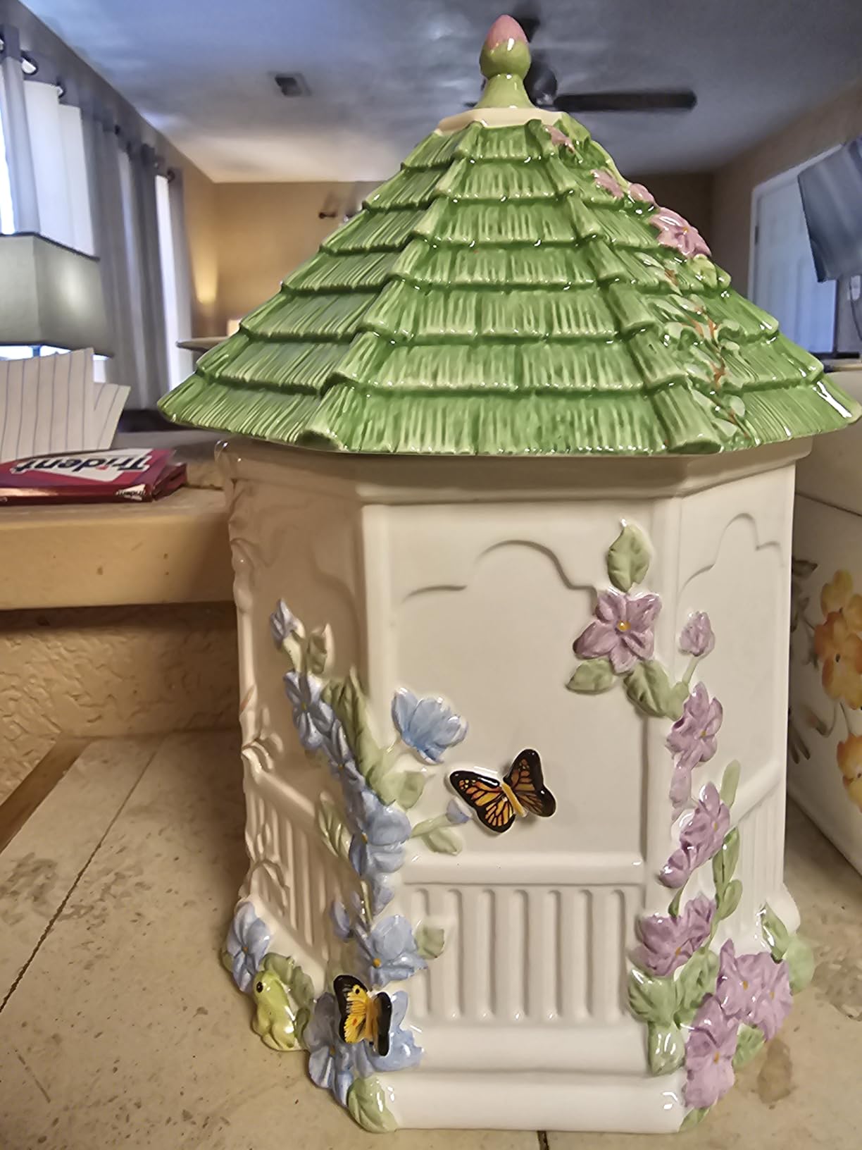 Lenox Butterfly Meadow Figural Gazebo Cookie Jar, 10-Inch, White customer photo 1