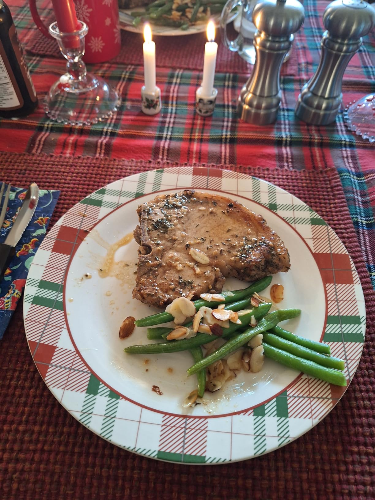 Tramontina Professional 10-Inch Non Stick Frying Pan, Heavy-Gauge Aluminum Skillet with Reinforced Nonstick Coating, Red Handle, Dishwasher and Oven Safe customer photo 2