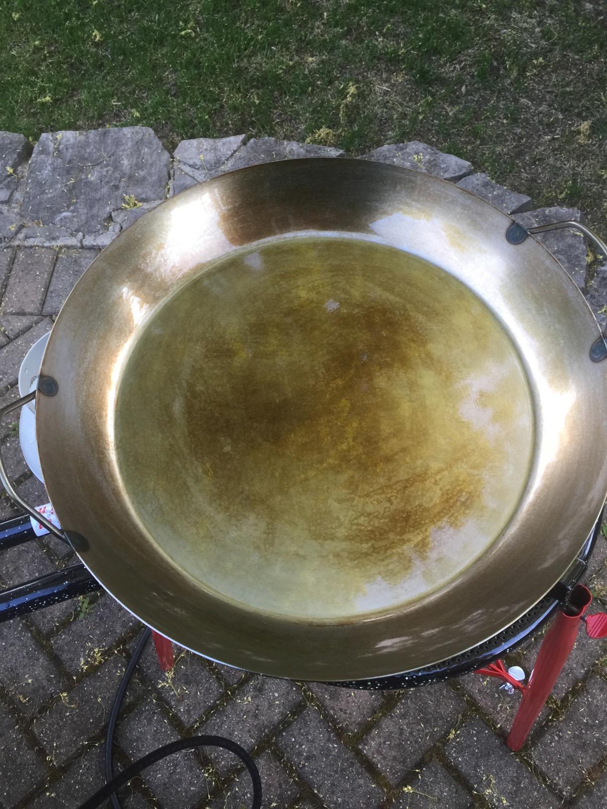 Matfer Bourgeat Black Carbon Steel Paella Pan, 15 3/4