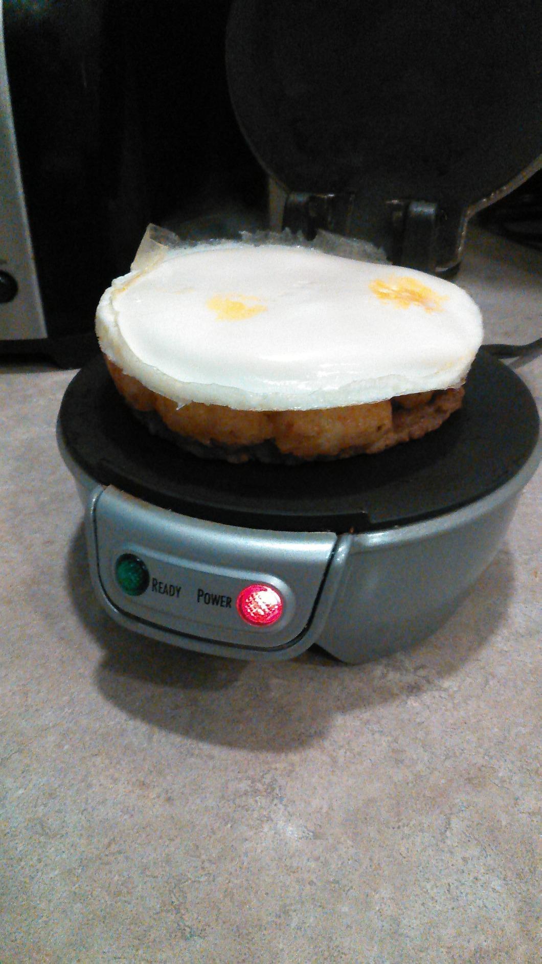 Hamilton Beach Breakfast Sandwich Maker with Egg Cooker Ring, Customize Ingredients, Perfect for English Muffins, Croissants, Mini Waffles, Perfect White Elephant Gifts, Silver (25475) customer photo 2