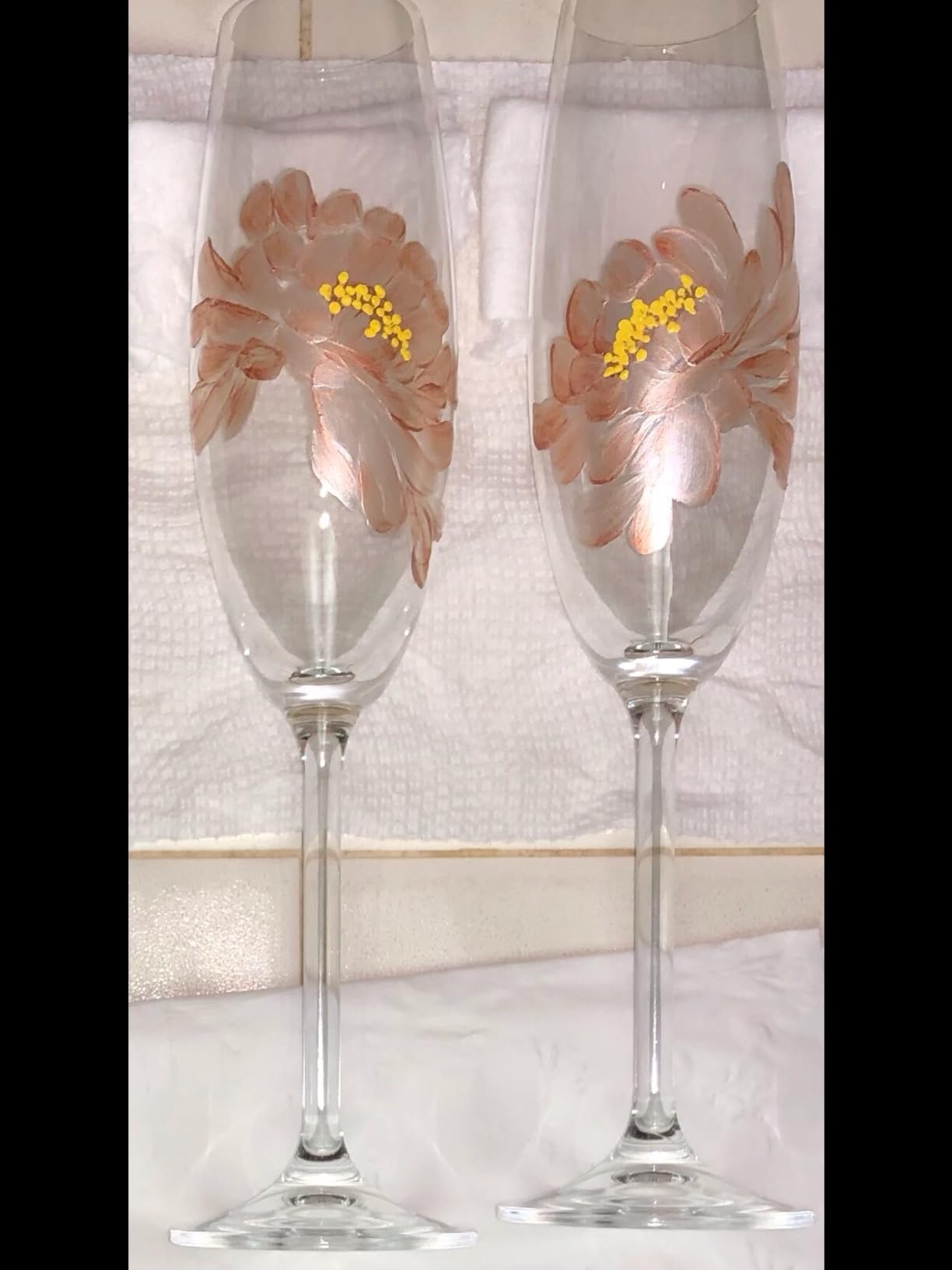 Lenox Champagne Flutes, Tuscany Classics 8 Oz Champagne Glasses Set of 6, 1.5 x 10-inch, Clear European Glass, Stemware, Dishwasher Safe, Wedding Decor, New Years, 8 Oz Flute Glasses (6-Piece) customer photo 1