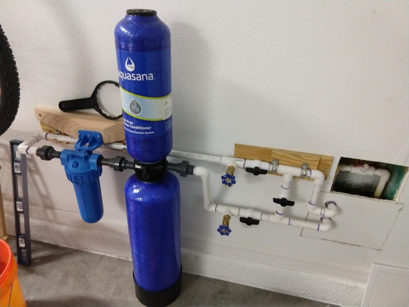 Aquasana Whole House Salt-Free Softener Alternative Replacement Tank| 600,000 Gallons | Descaler Tackles Sediment & Scale to Protect Pipes & Appliances | No Salt or Drain Line Required | EQ-AST-WH-R customer photo 2