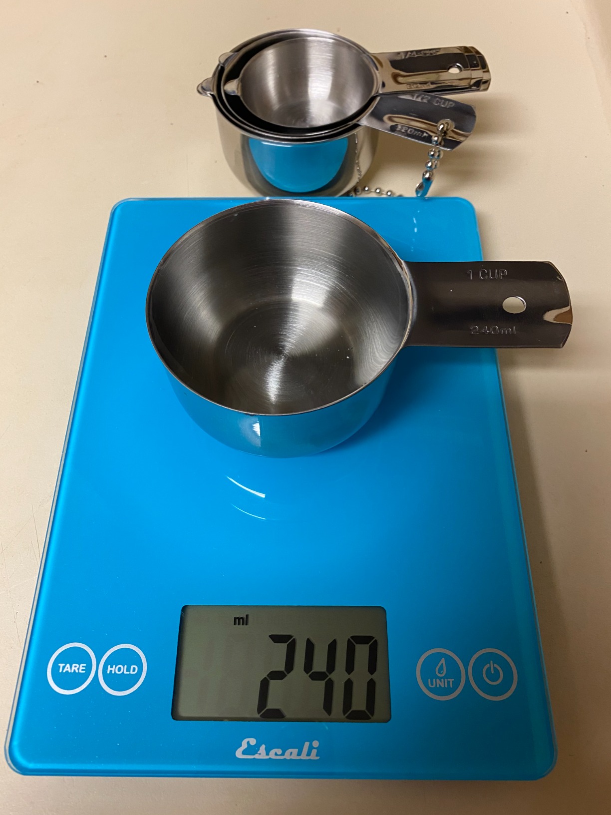 Bellemain One-Piece Stainless Steel Measuring Cups Set of 6 - Nesting Metal Measuring Cups for Kitchen - Dry & Liquid Measurements (ML & OZ), Rust-Resistant, Dishwasher Safe, Ergonomic Design customer photo 2