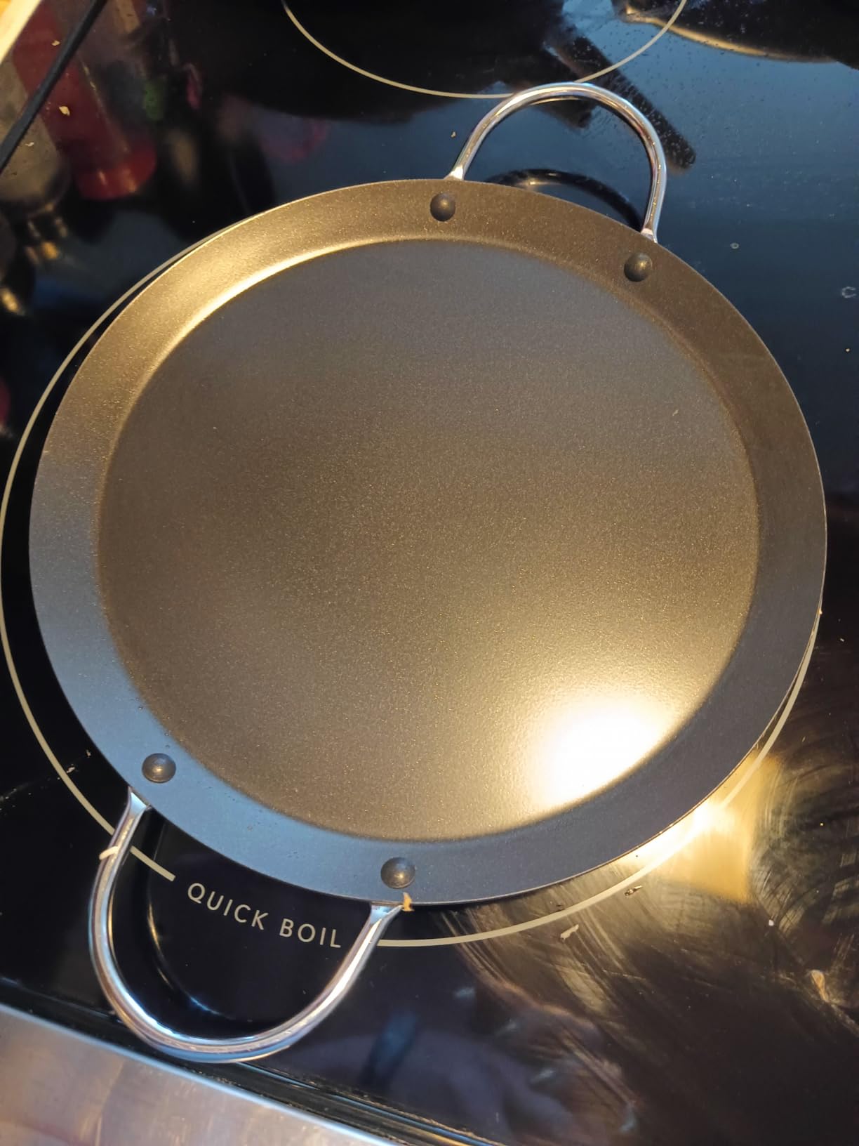 IMUSA 13.5in Carbon Steel Nonstick Round Comal with Metal Handles customer photo 1