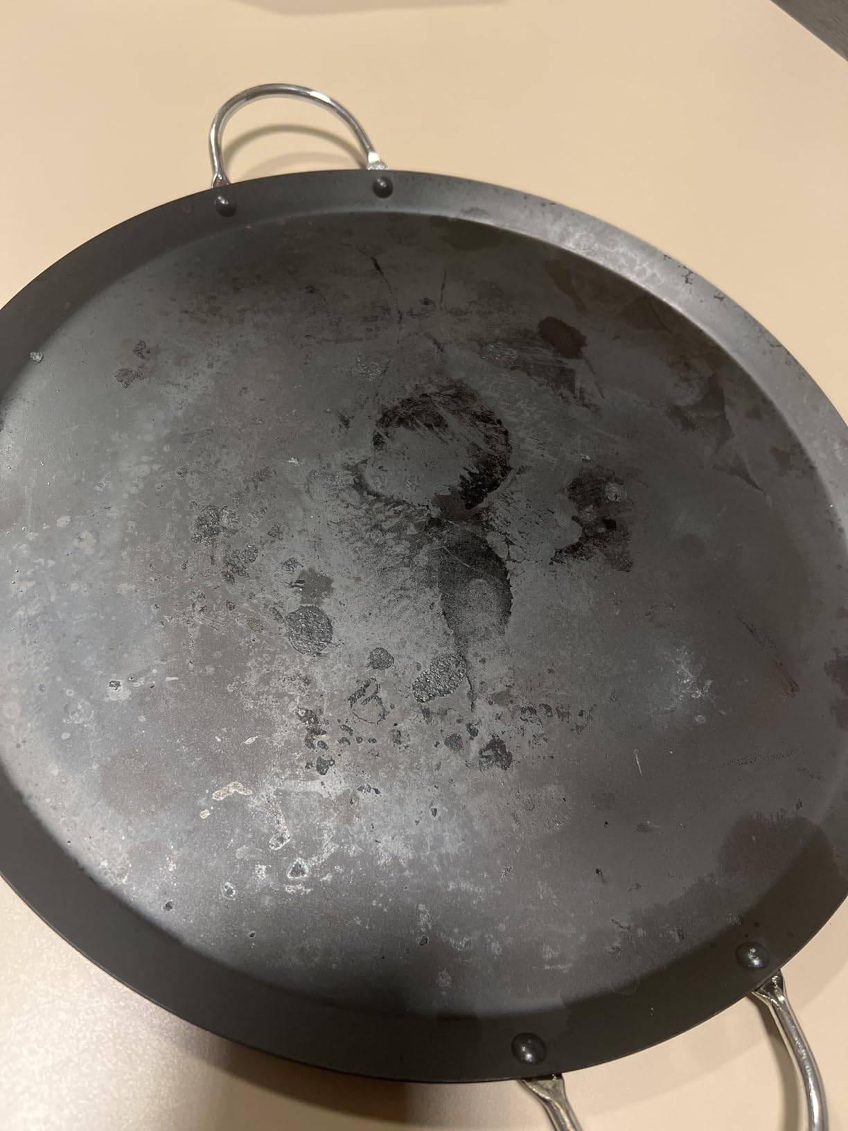 IMUSA 13.5in Carbon Steel Nonstick Round Comal with Metal Handles customer photo 2