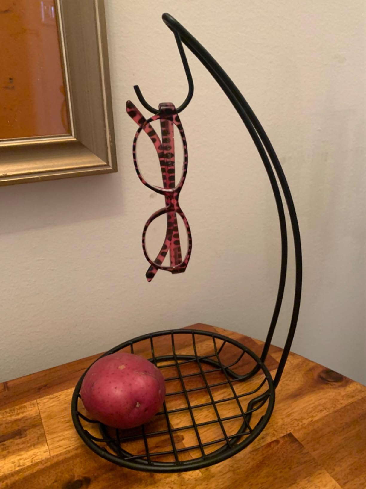 Spectrum Grid Banana Holder Stand Black Modern Metal Fruit Tree Hanger with Hook for Kitchen Countertop Storage, Sturdy Heavy Duty Banana Hanger Hook Keeps Bananas Fresh Longer Preventing Bruises customer photo 1