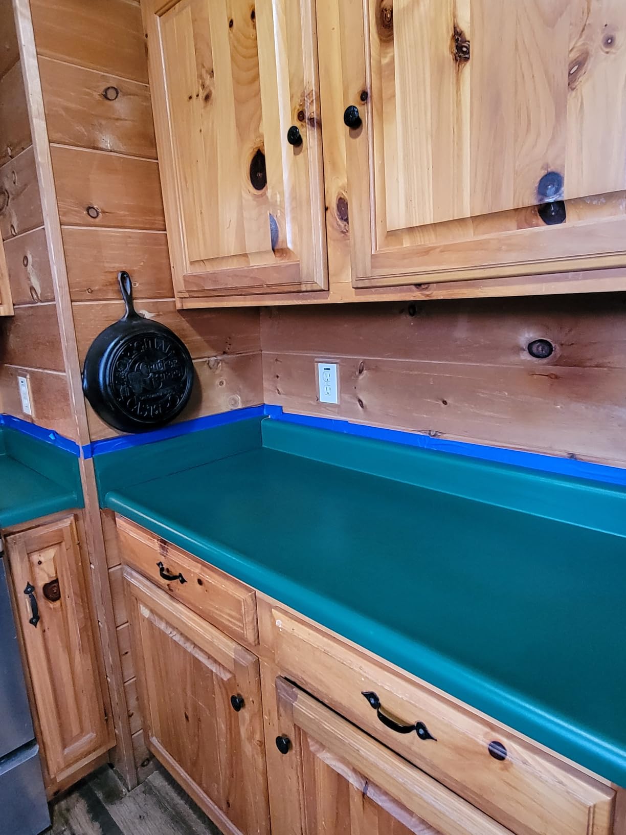 Beyond Paint Countertop Makeover Refinishing Kit, Charcoal customer photo 2
