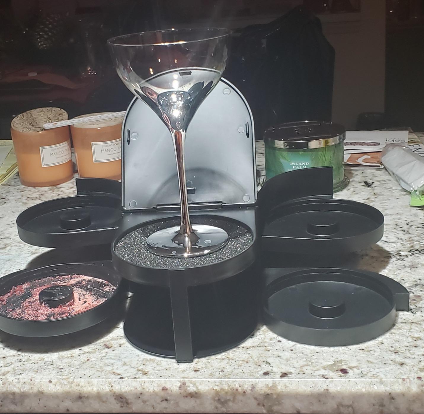 Tablecraft Glass Rimming Station with 5-Swing Out Trays (H5633), Black customer photo 1