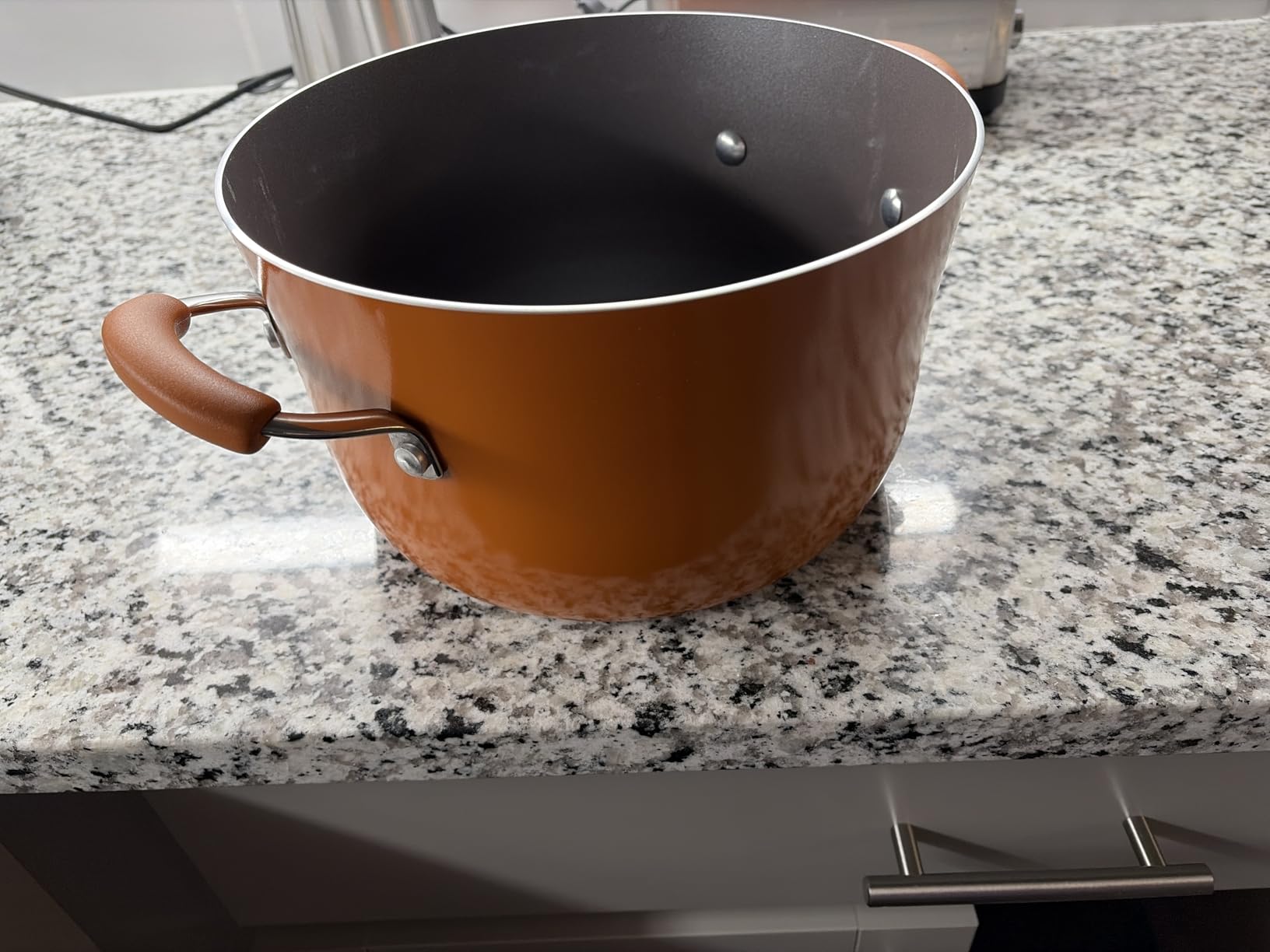 Rachael Ray Cucina Nonstick Cookware Pots and Pans Set, 12 Piece, Sea Salt Gray customer photo 1